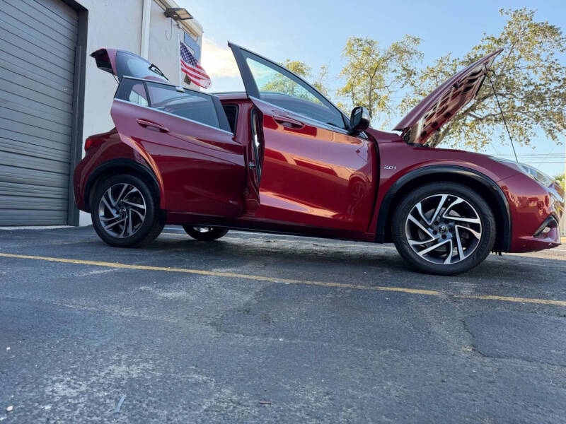 2017 Infiniti QX30 Premium