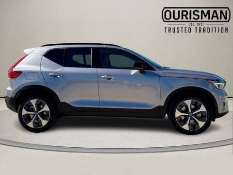 2026 Volvo XC40 B5 Plus