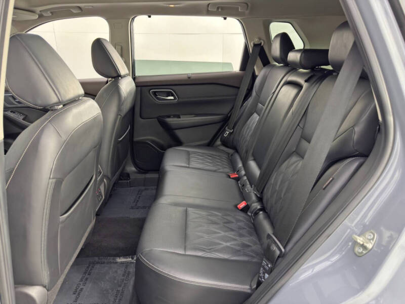 2022 Nissan Rogue Platinum