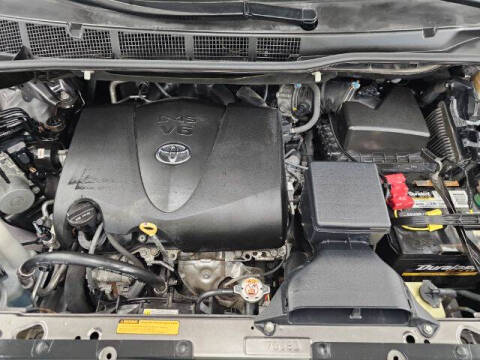 2017 Toyota Sienna XLE 7-Passenger