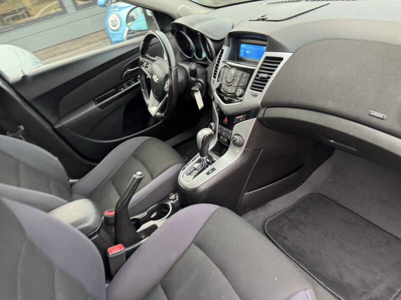 2013 Chevrolet Cruze 1LT Auto