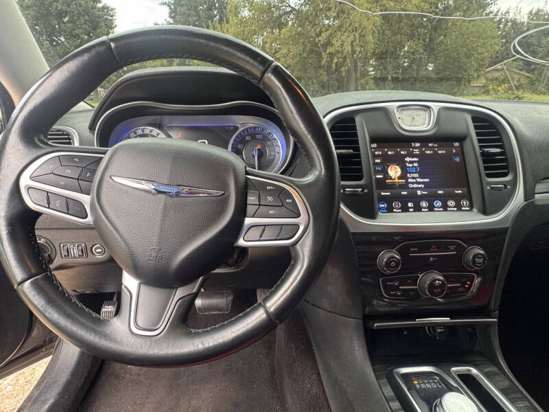 2018 Chrysler 300 Touring