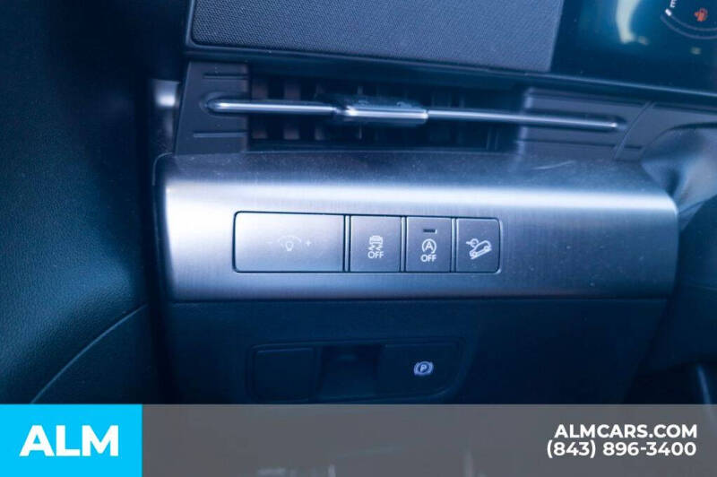 2025 Hyundai Kona SE