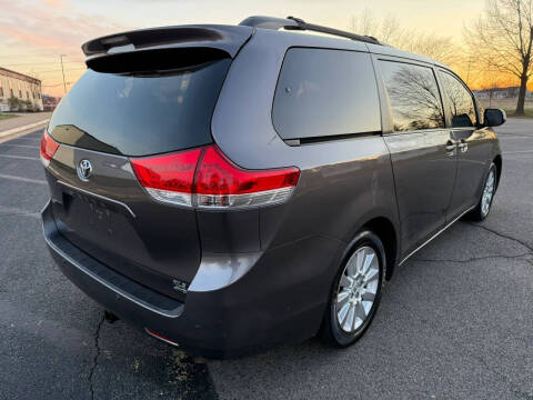 2014 Toyota Sienna
