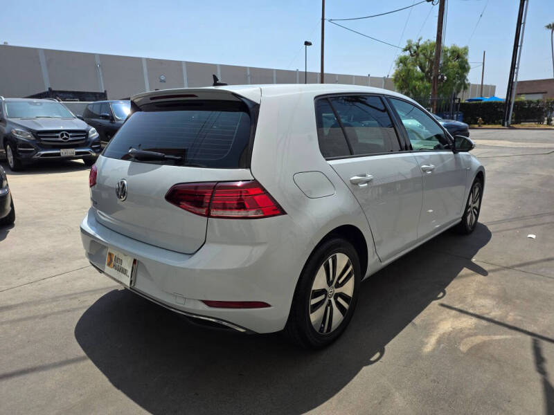 2019 Volkswagen e-Golf SE