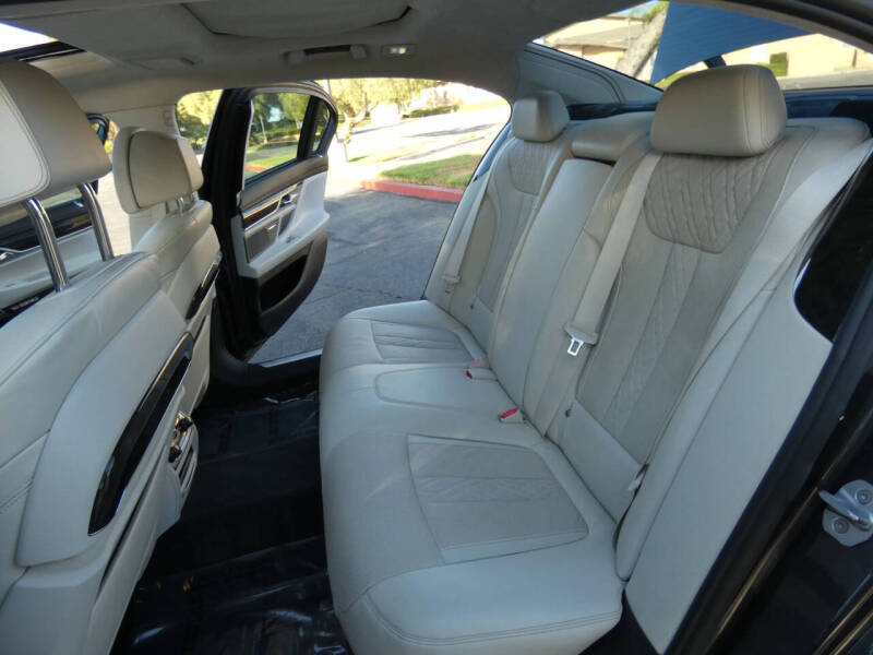 2016 BMW 7 Series 750i xDrive