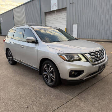 2017 Nissan Pathfinder Platinum