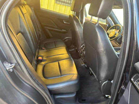 2020 Jaguar F-PACE 25t Premium