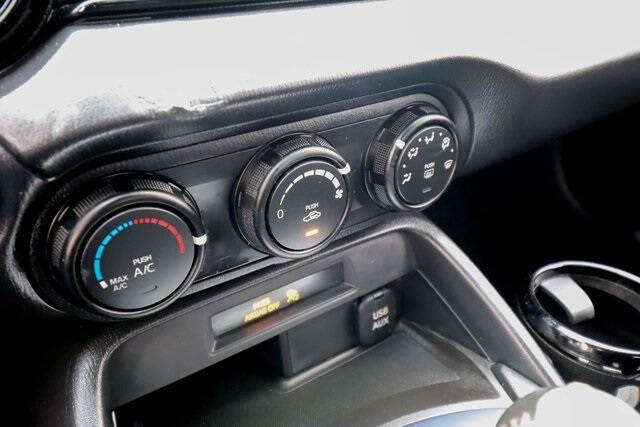 2016 Mazda MX-5 Miata Sport