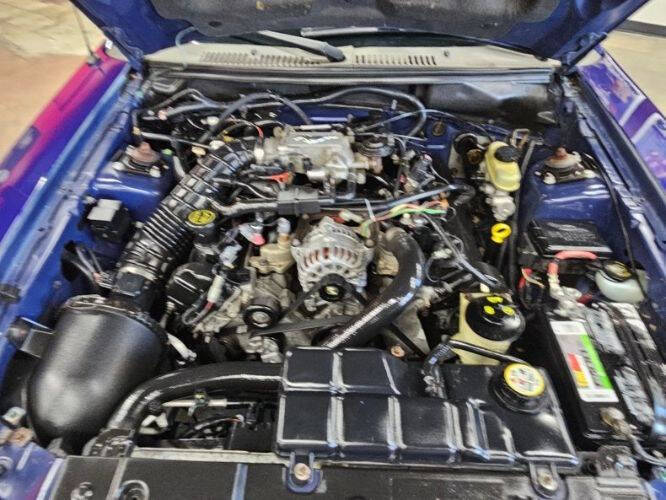 2004 Ford Mustang GT Deluxe