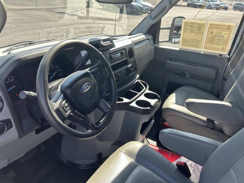 2022 Ford E-Series E-350 SD