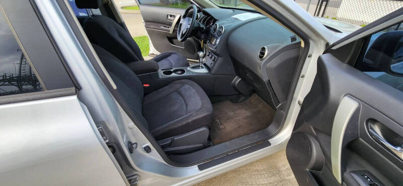 2014 Nissan Rogue Select S