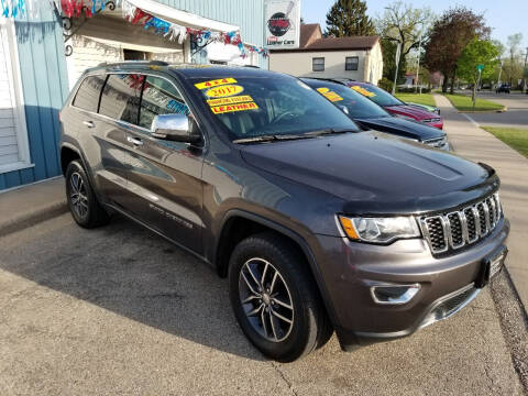 2017 Jeep Grand Cherokee for sale at CENTER AVENUE AUTO SALES in Brodhead WI