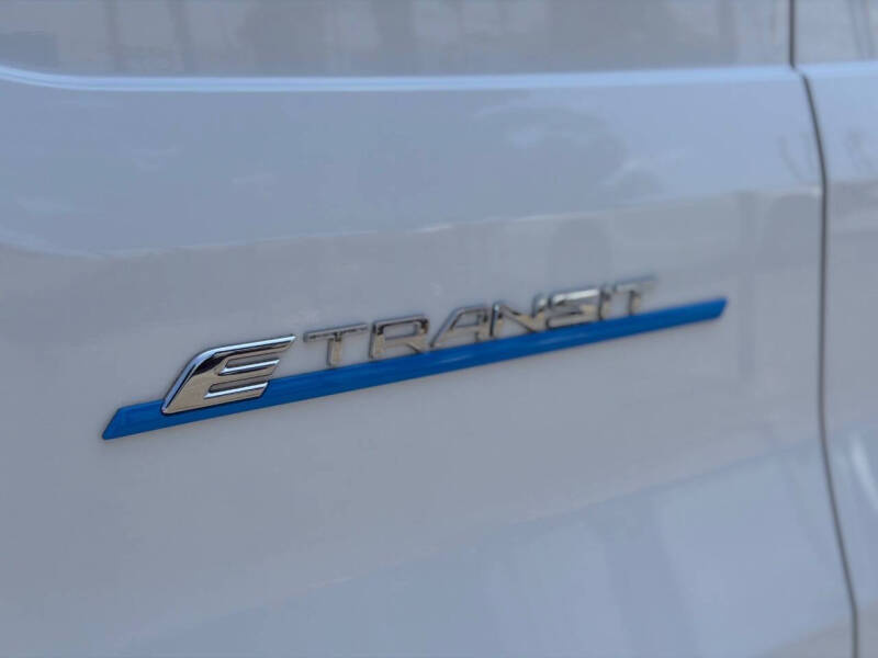 2023 Ford E-Transit 350