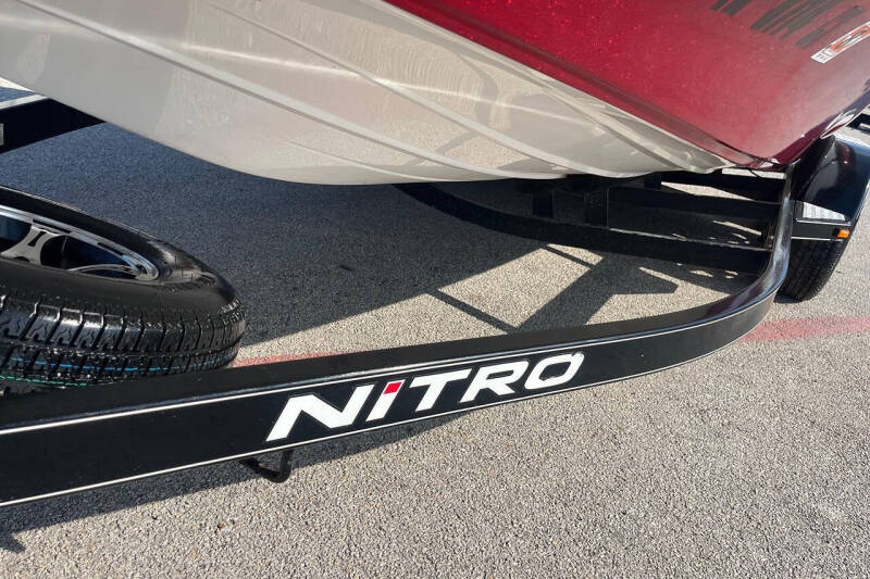 2015 Nitro Z-8