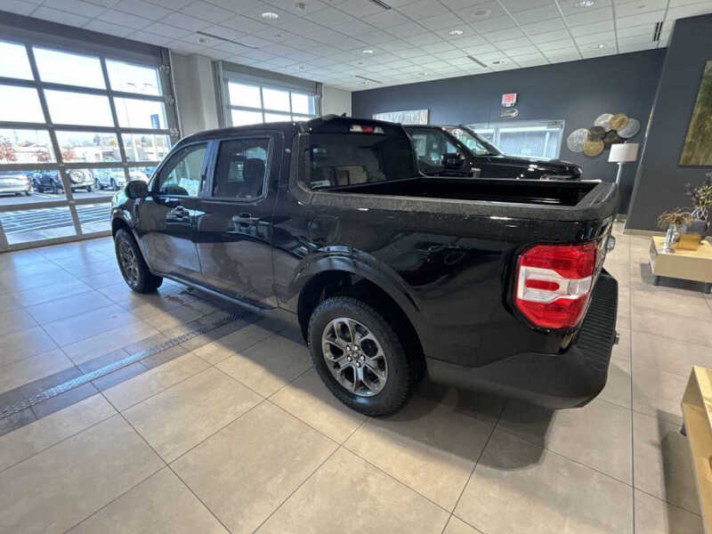 2022 Ford Maverick XL