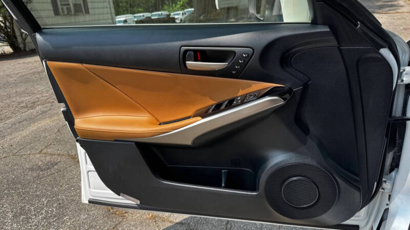 2018 Lexus IS 300