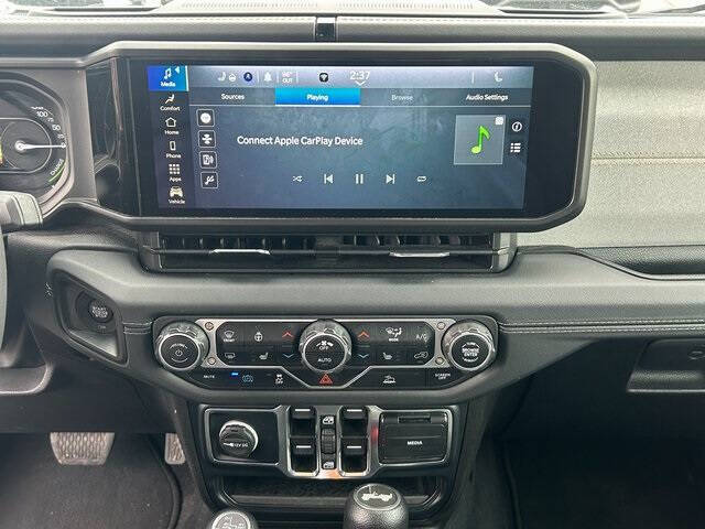 2024 Jeep Wrangler Sahara 4xe