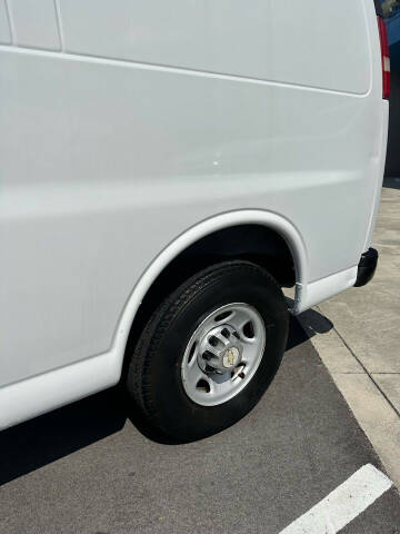 2011 Chevrolet Express 2500