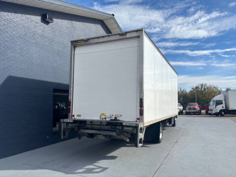 2017 Isuzu NRR 24FT Box Van