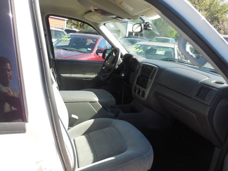 2005 Ford Explorer XLT