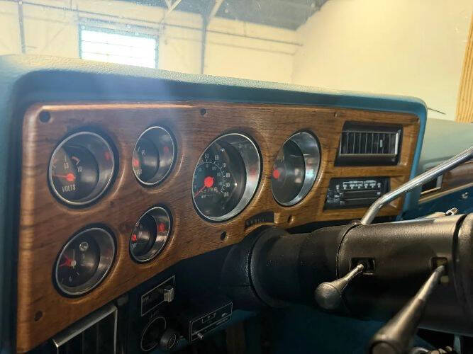 1977 Chevrolet Suburban