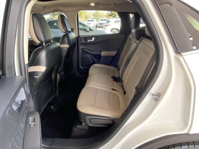 2020 Ford Escape Titanium