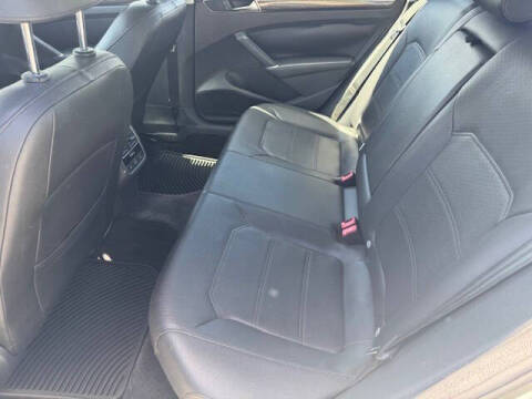 2016 Volkswagen Passat 1.8T SE