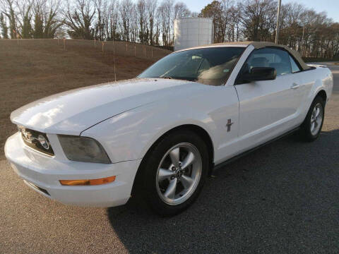 2007 Ford Mustang V6 Deluxe