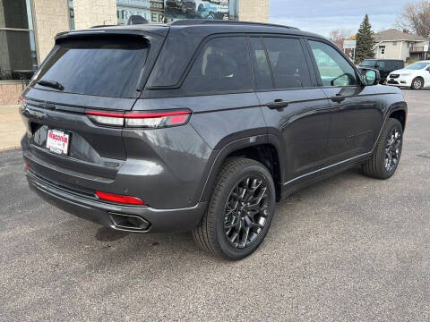 2025 Jeep Grand Cherokee Summit Reserve