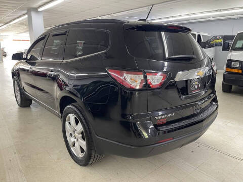 2017 Chevrolet Traverse LT
