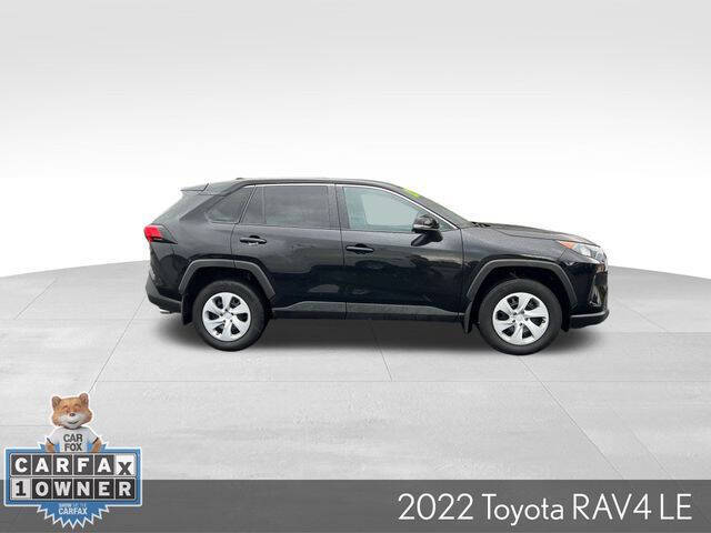 2022 Toyota RAV4 LE