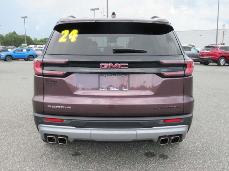 2024 GMC Acadia Elevation