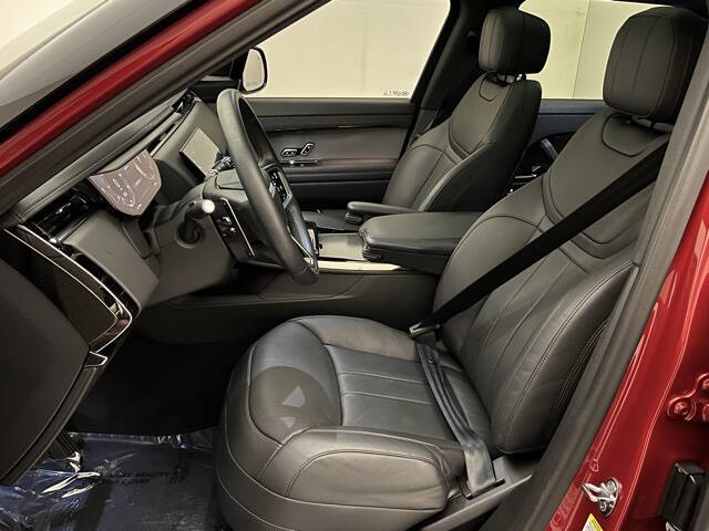 2024 Land Rover Range Rover Sport P360 SE