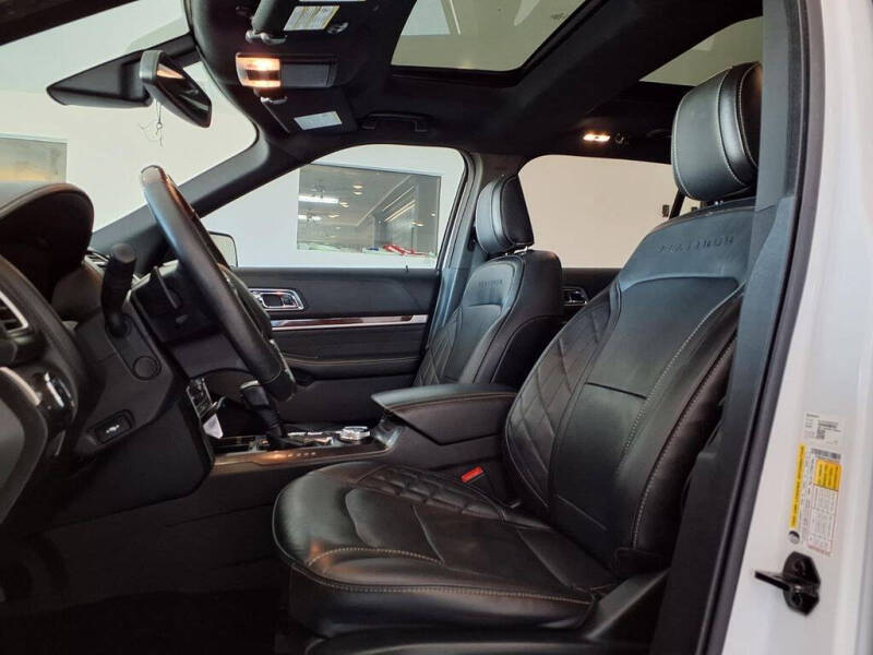 2019 Ford Explorer Platinum