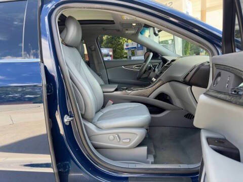2019 Lincoln Nautilus Reserve