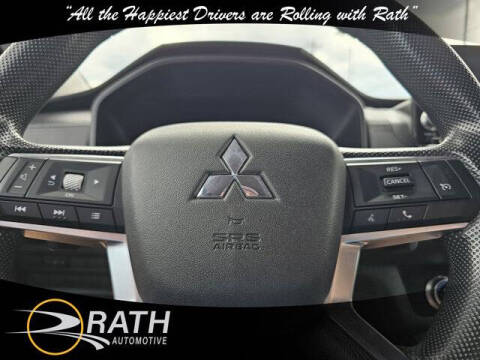 2024 Mitsubishi Outlander ES