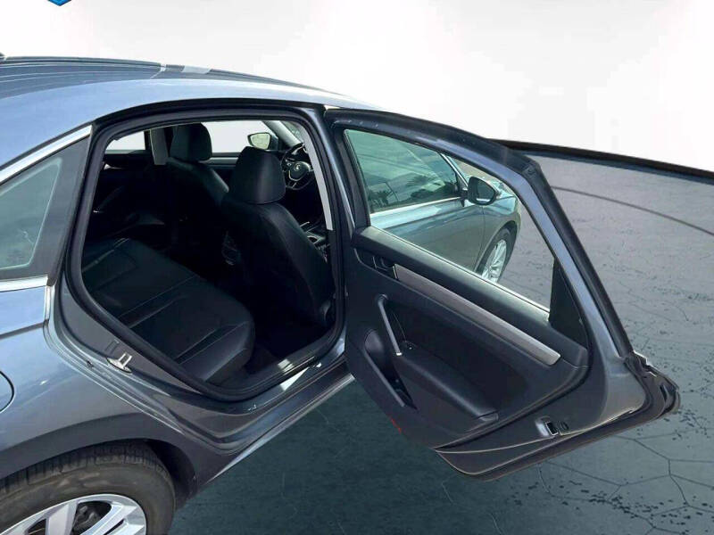 2020 Volkswagen Passat SE