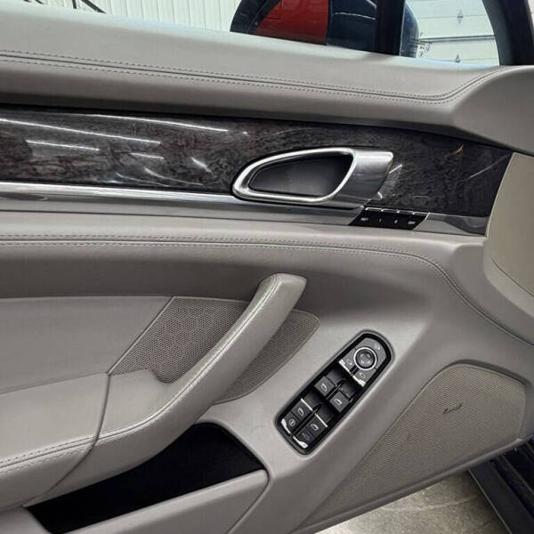 2011 Porsche Panamera Turbo