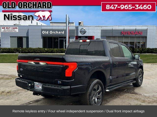 2022 Ford F-150 Lightning Lariat