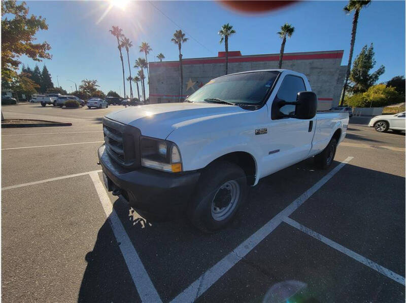 2003 Ford F-250 Super Duty XL's photo