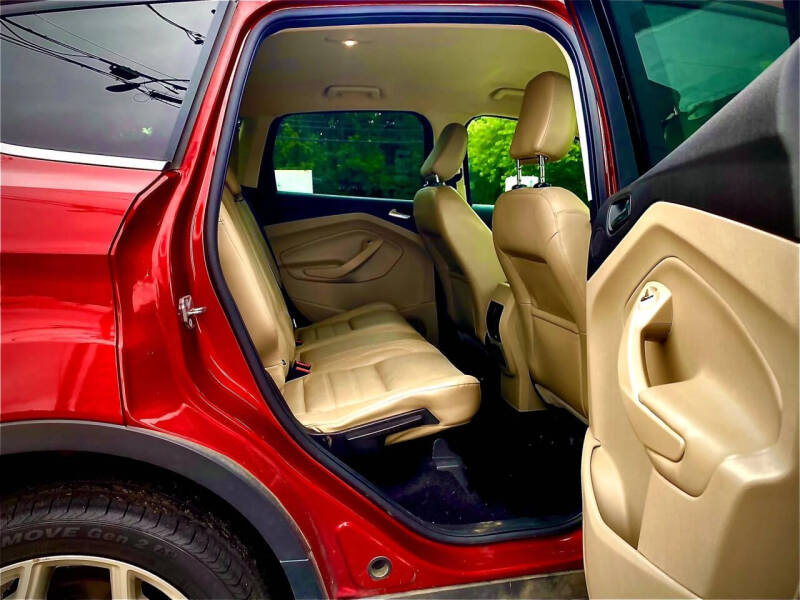 2019 Ford Escape Titanium