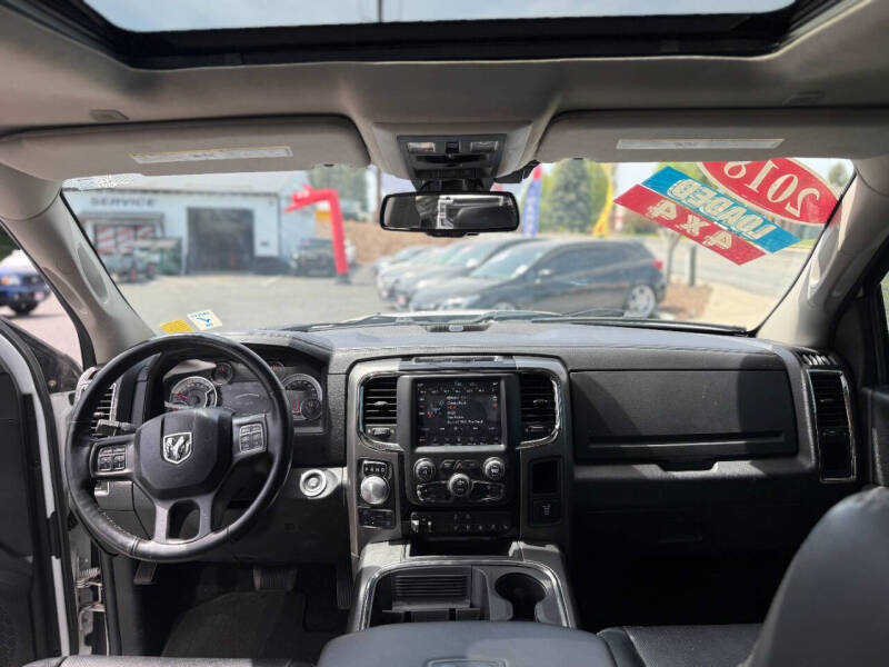 2018 RAM 1500 Night