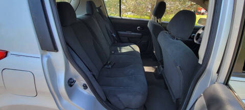 2011 Nissan Versa 1.8 S