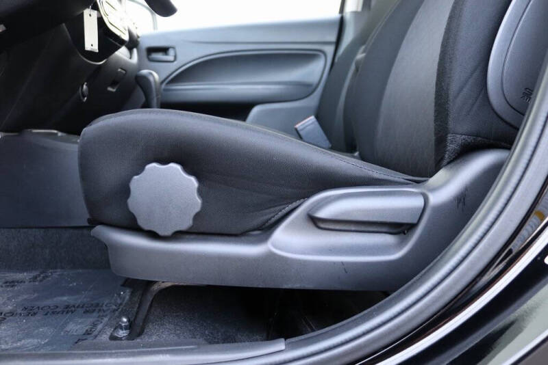 2024 Mitsubishi Mirage ES