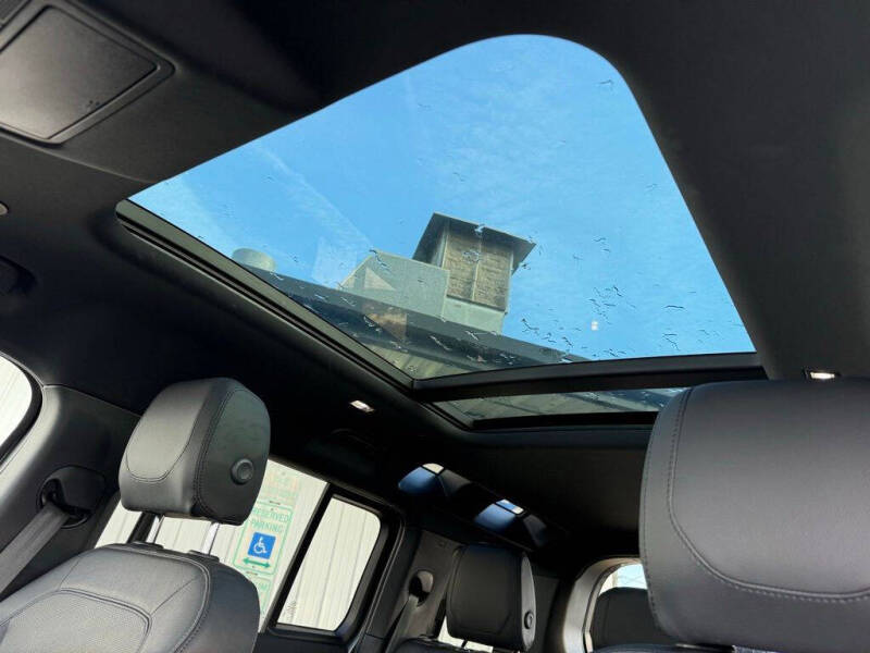 2022 Land Rover Defender 110 S