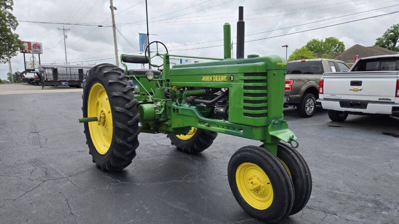 1949 John Deere B
