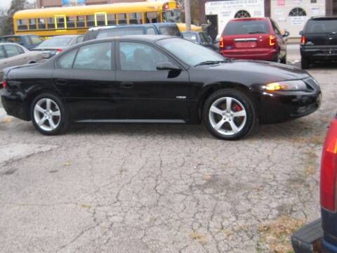 2005 Pontiac Bonneville for sale at S & G Auto Sales in Cleveland OH