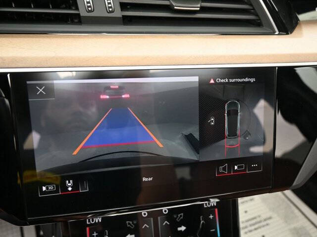 2024 Audi Q8 e-tron quattro Premium Plus