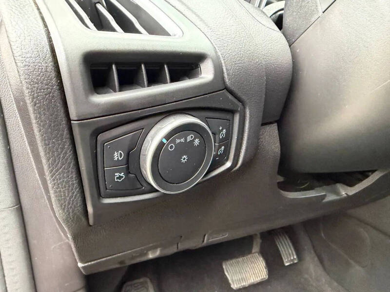 2017 Ford Focus Titanium